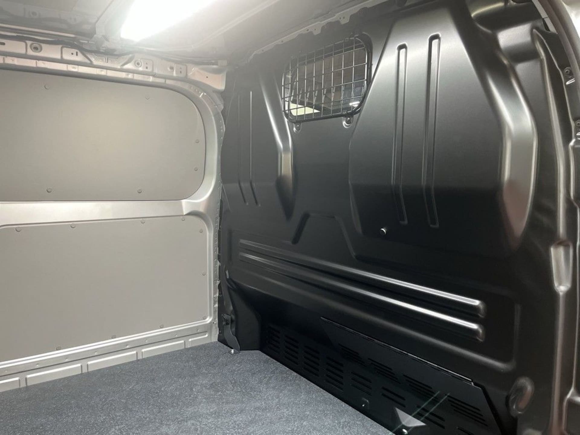 Volkswagen Transporter Kasten kurzer Radstand