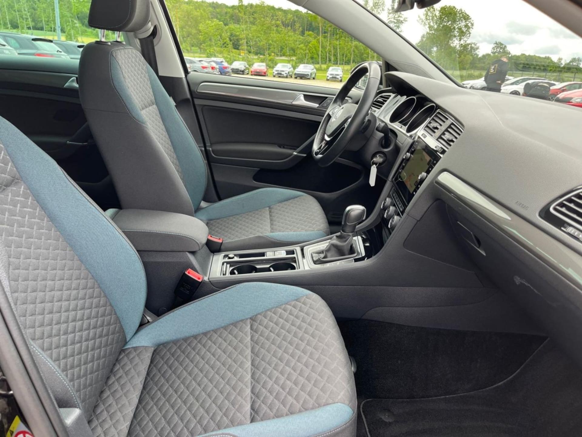 Volkswagen Golf IQ.DRIVE