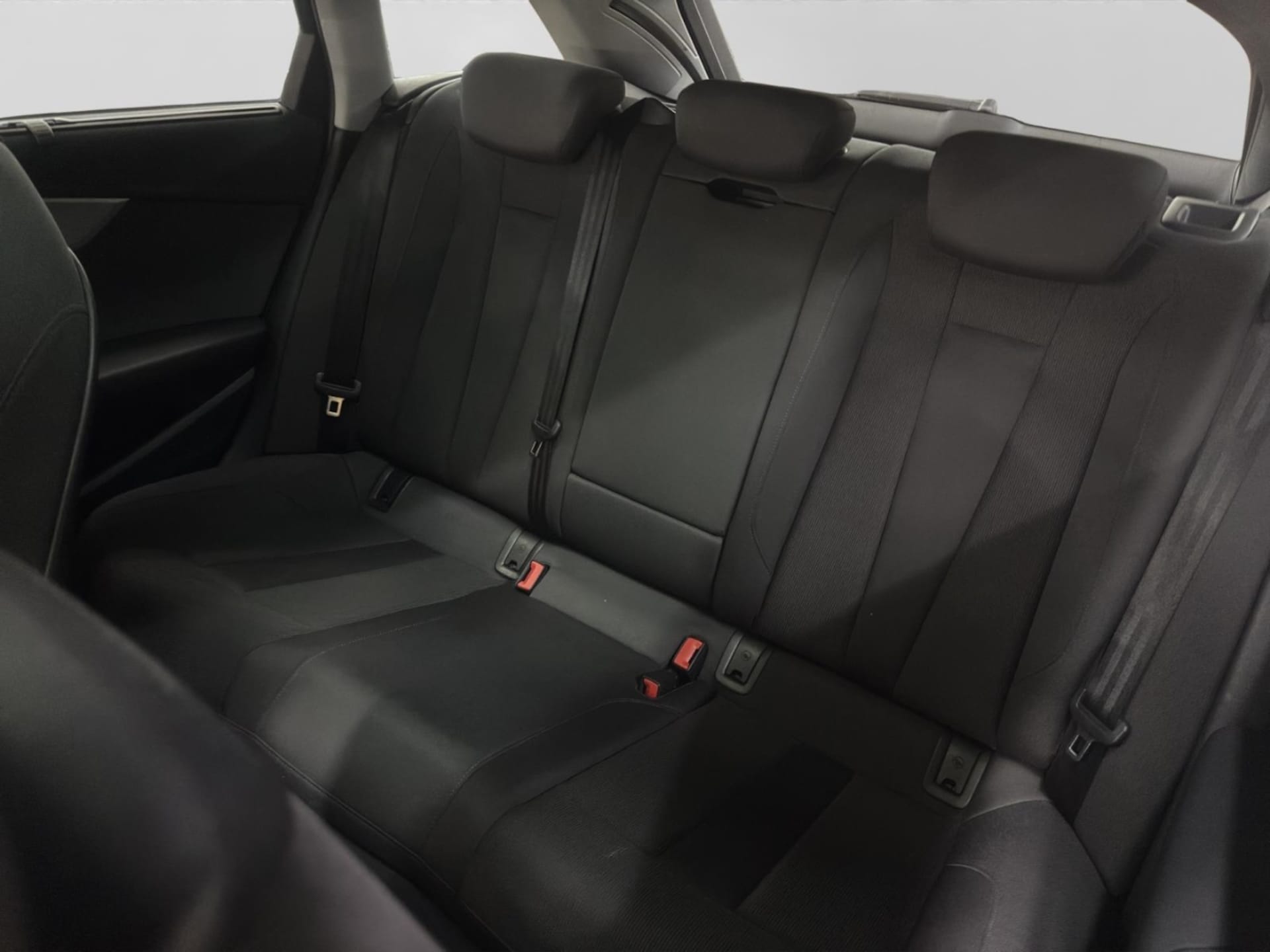 Audi A4 Avant S line