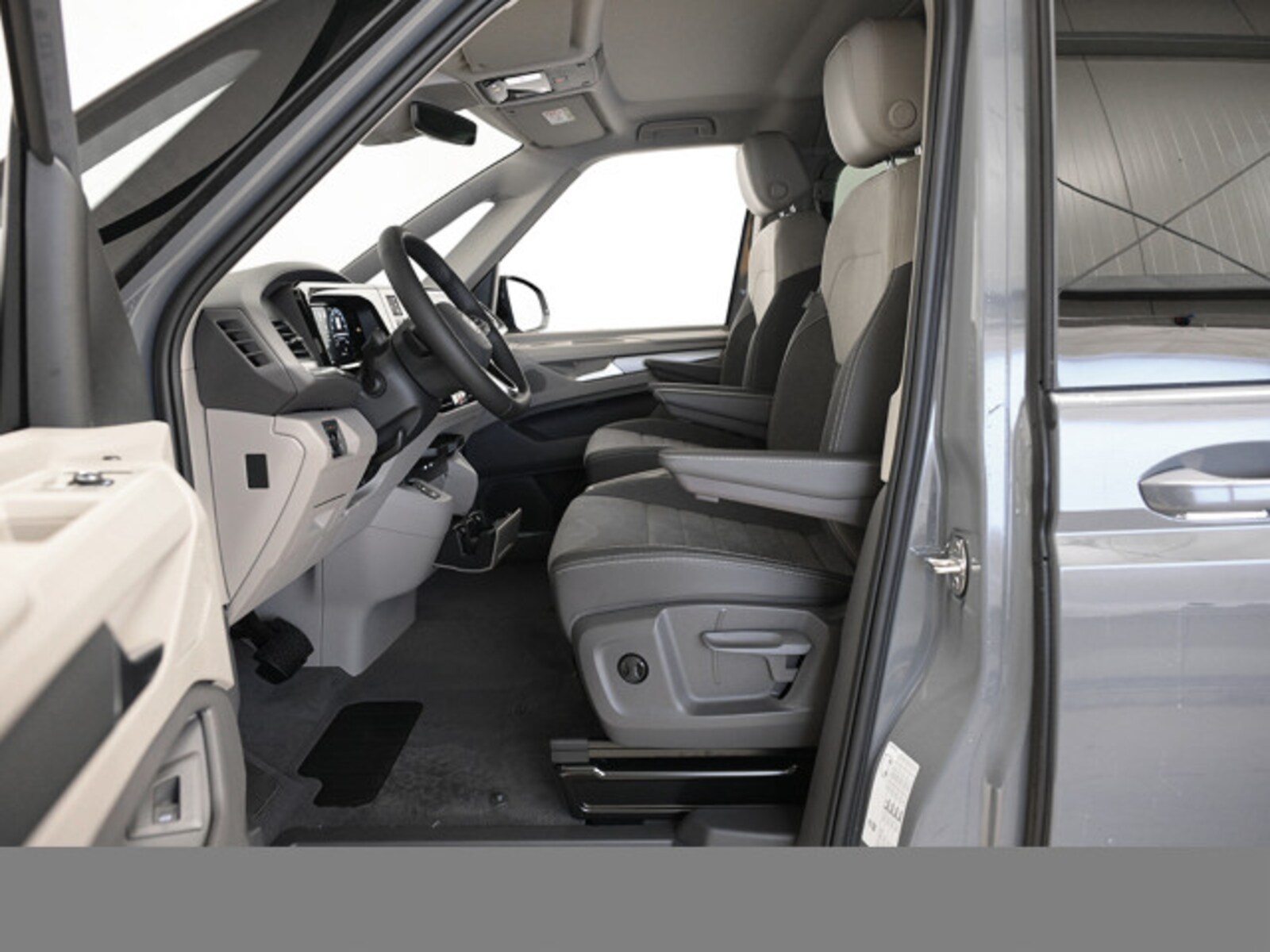 Volkswagen Multivan Langversion – Bild 12