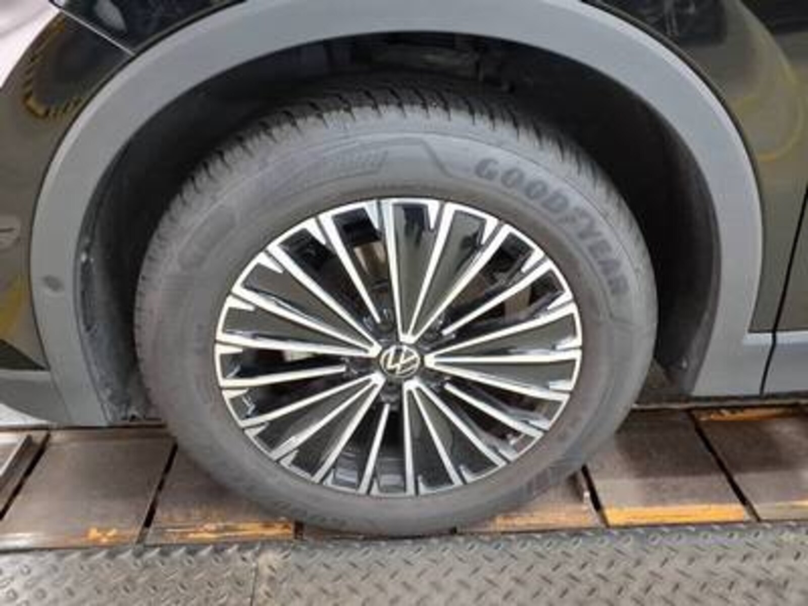 Volkswagen Tiguan – Bild 4