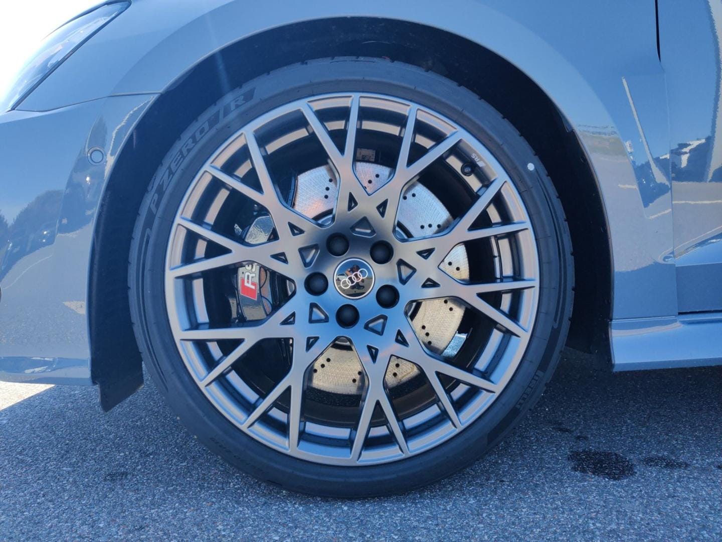 Bild über Audi RS 3 Sportback TFSI quattro 294 kW S tronic - für weitere Informationen kontaktieren Sie den Audi Partner