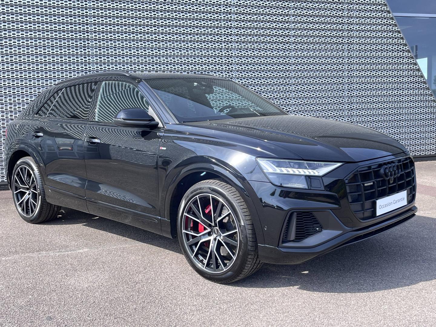 Image about Audi Q8 TFSI e Competition 60 TFSI e quattro 340 kW (462 ch) tiptronic