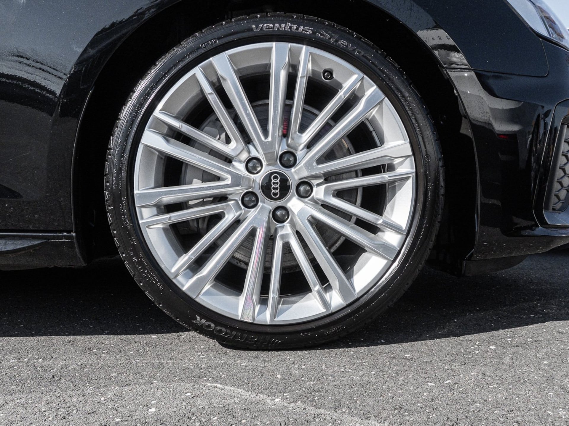 Audi A4 Avant S line