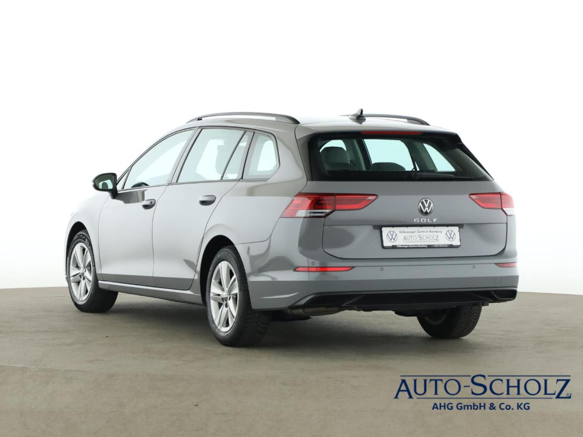Volkswagen Golf Variant Life