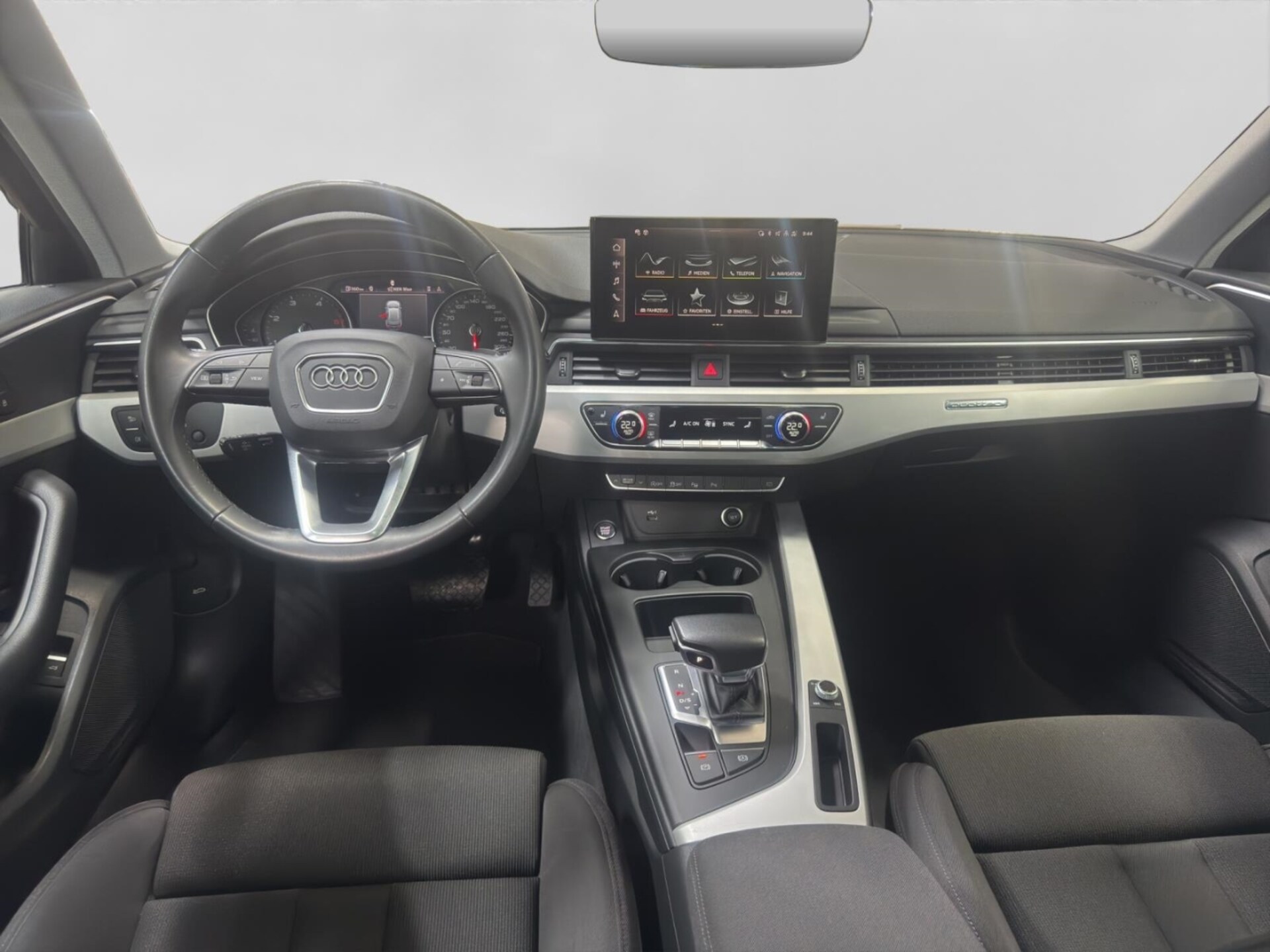 Audi A4 Avant S line