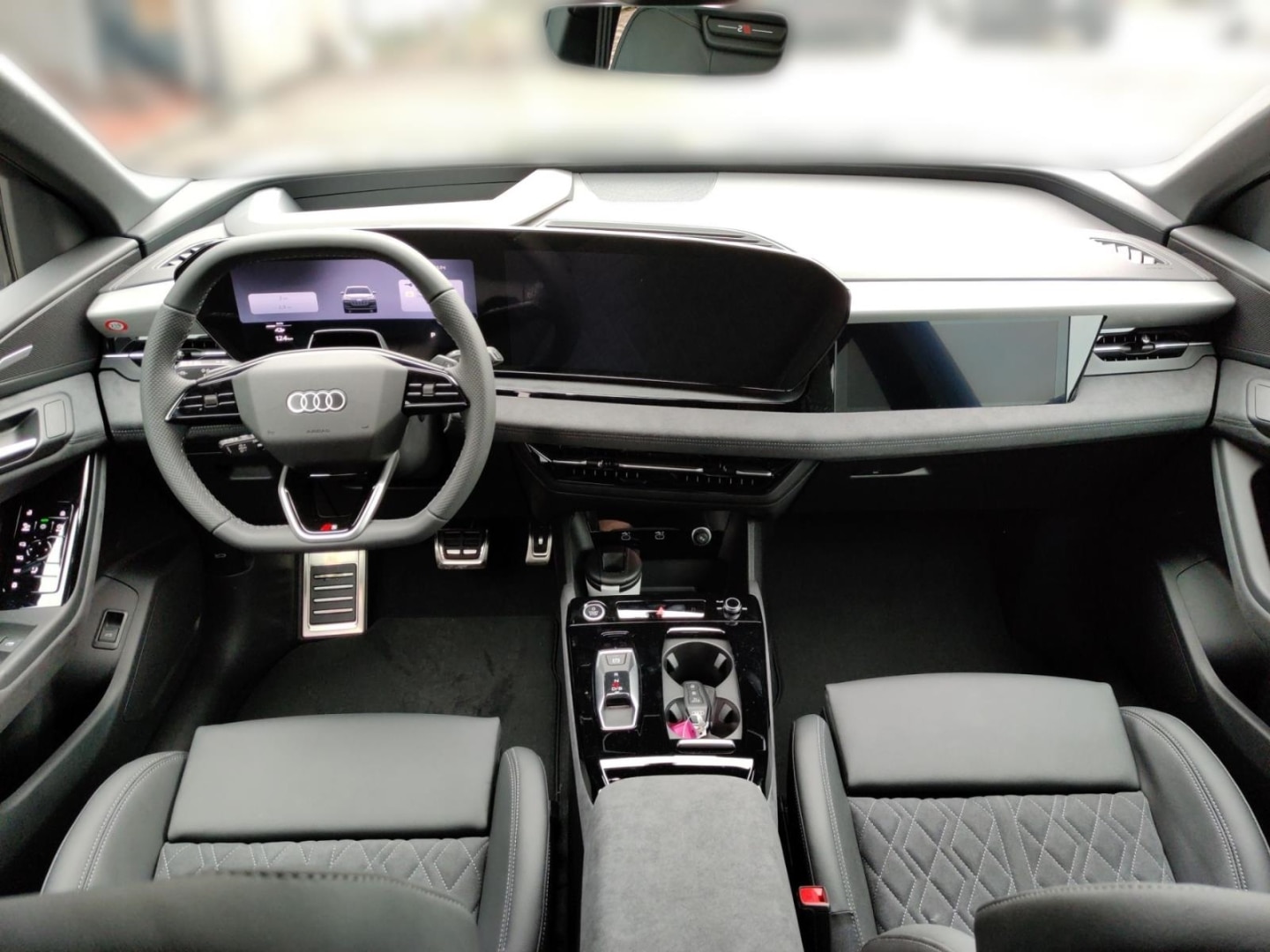 Bild über Audi Q6 SUV e-tron S line business e-tron quattro 315 kW - für weitere Informationen kontaktieren Sie den Audi Partner