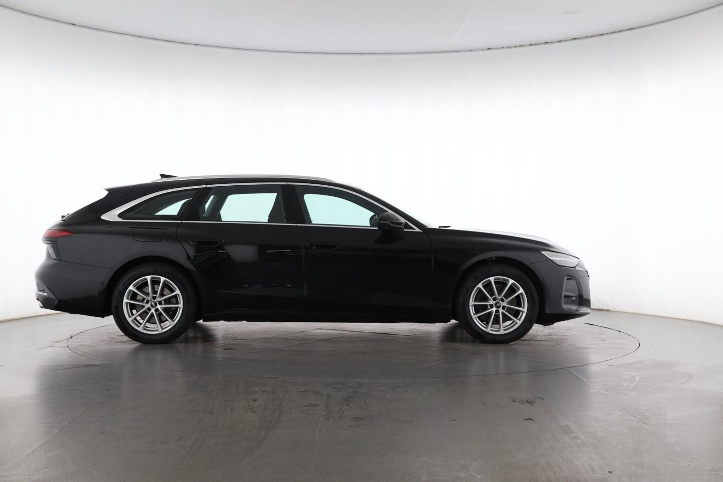 Bild über Audi A6 Avant TFSI 150 kW S tronic - für weitere Informationen kontaktieren Sie den Audi Partner