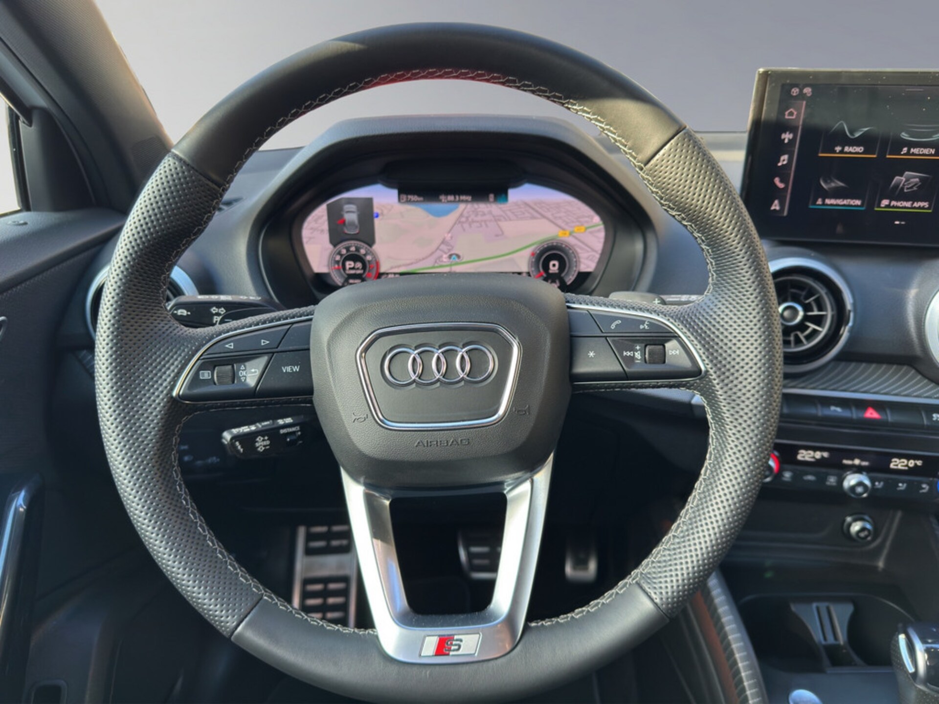 Audi Q2 S line
