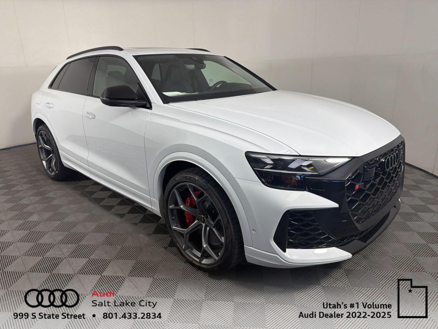 2026 Audi RS Q8 -'s photo