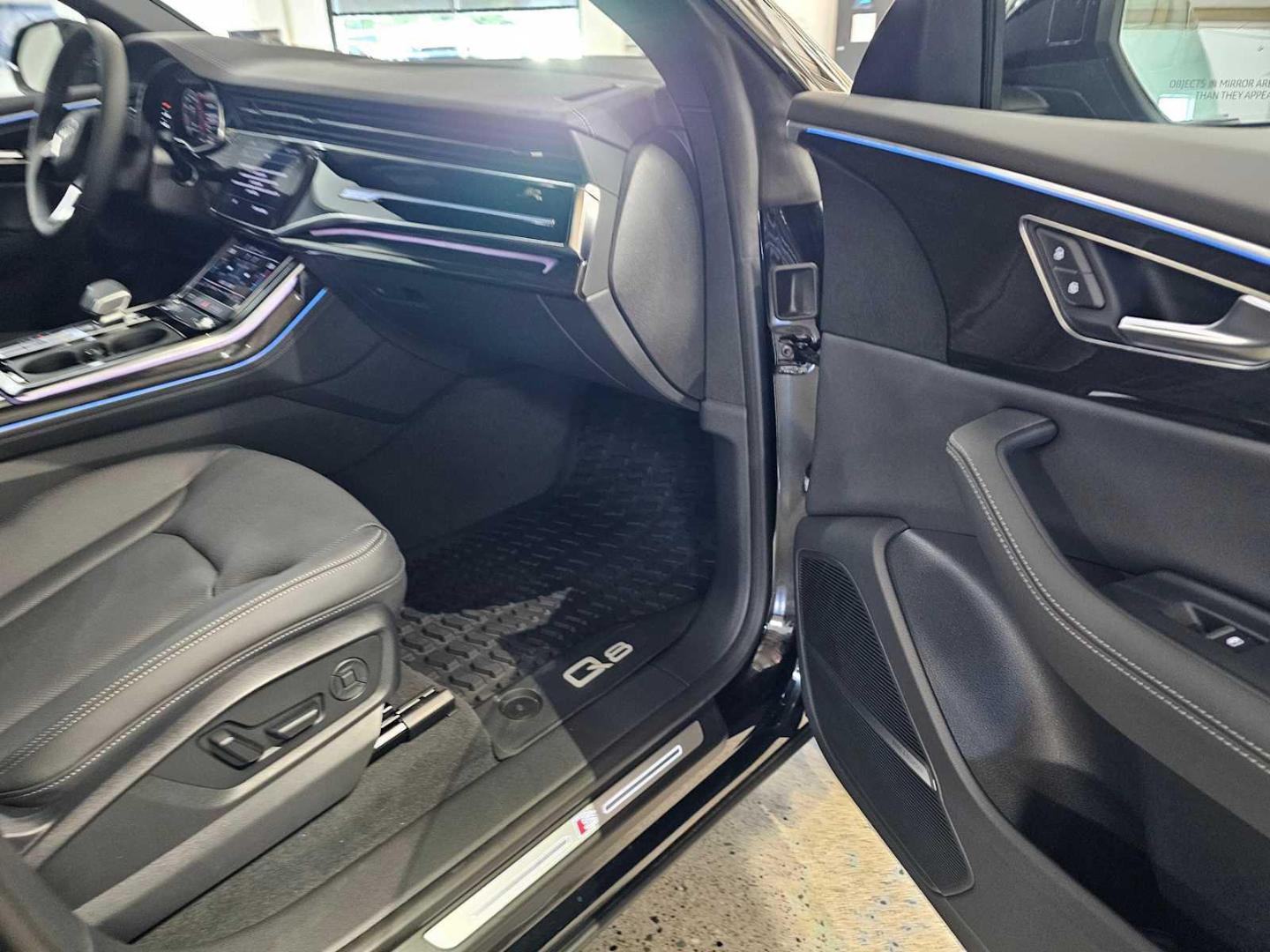 2025 Audi Q8 Premium Plus - Photo 11