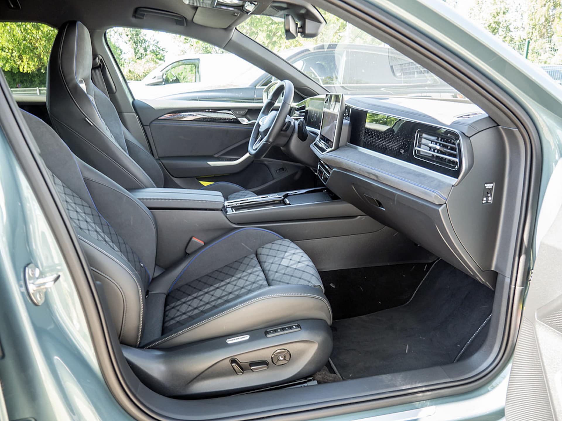Volkswagen Passat R-Line