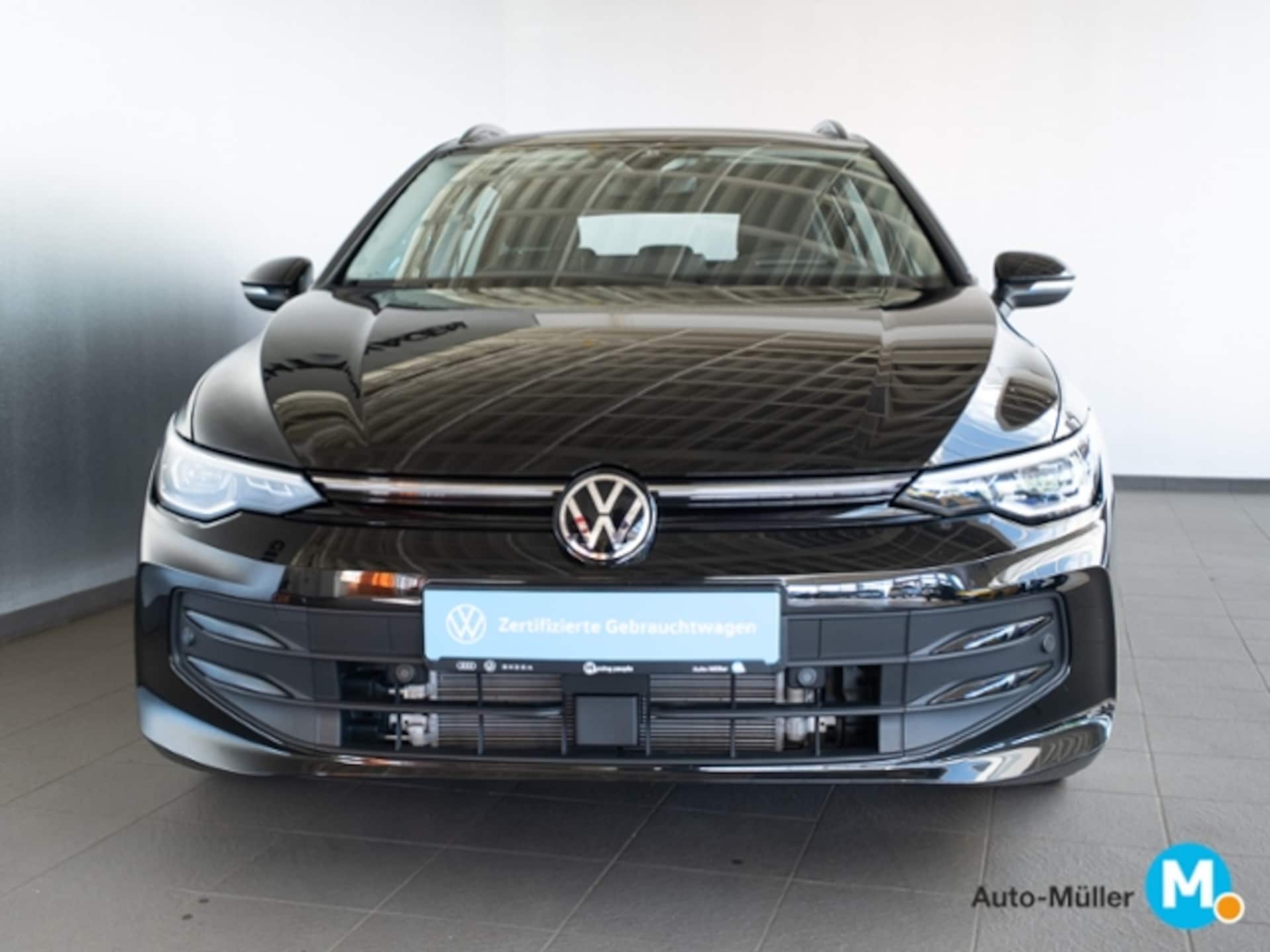 Volkswagen Golf Variant Life