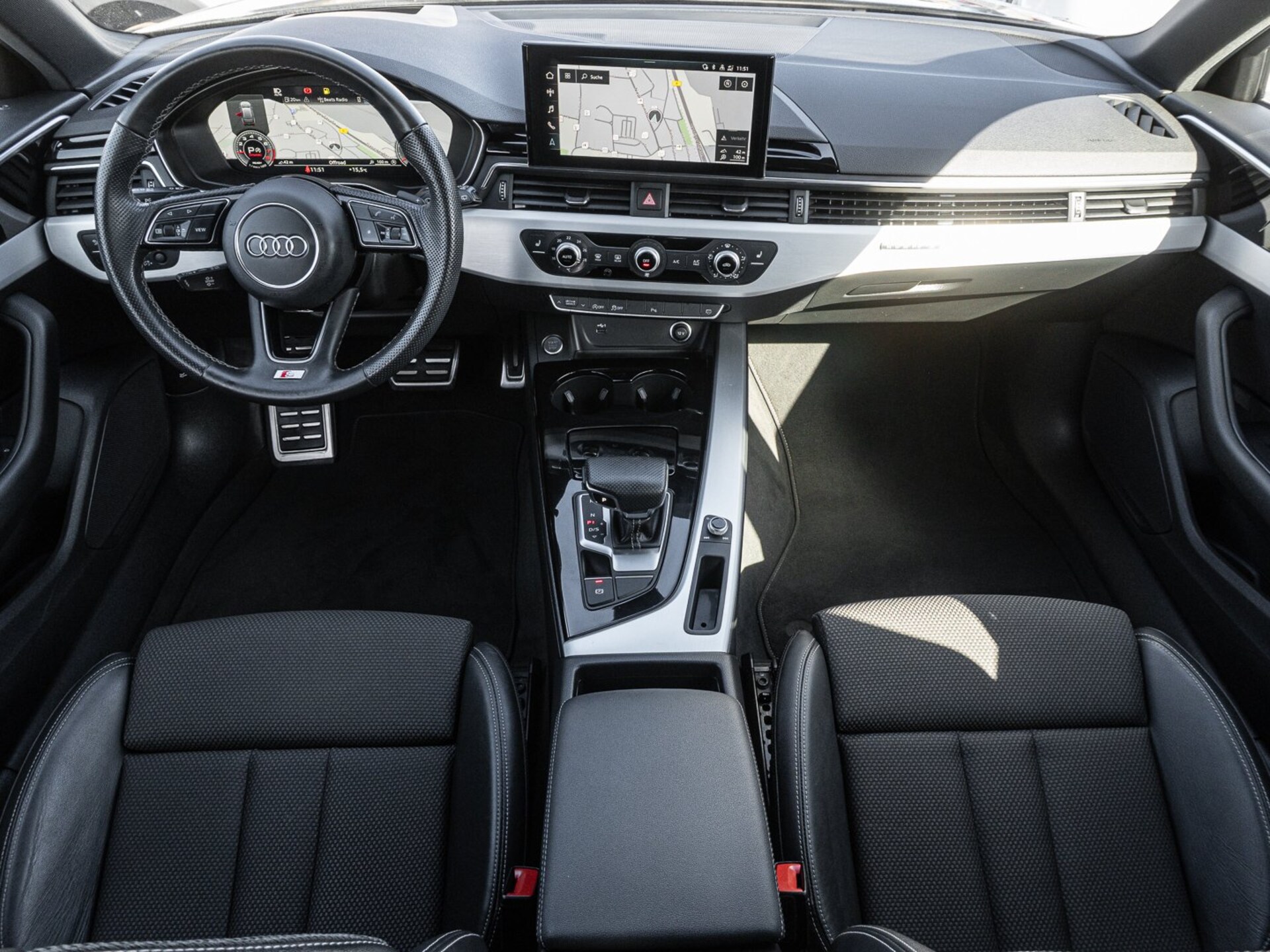Audi A4 Avant S line