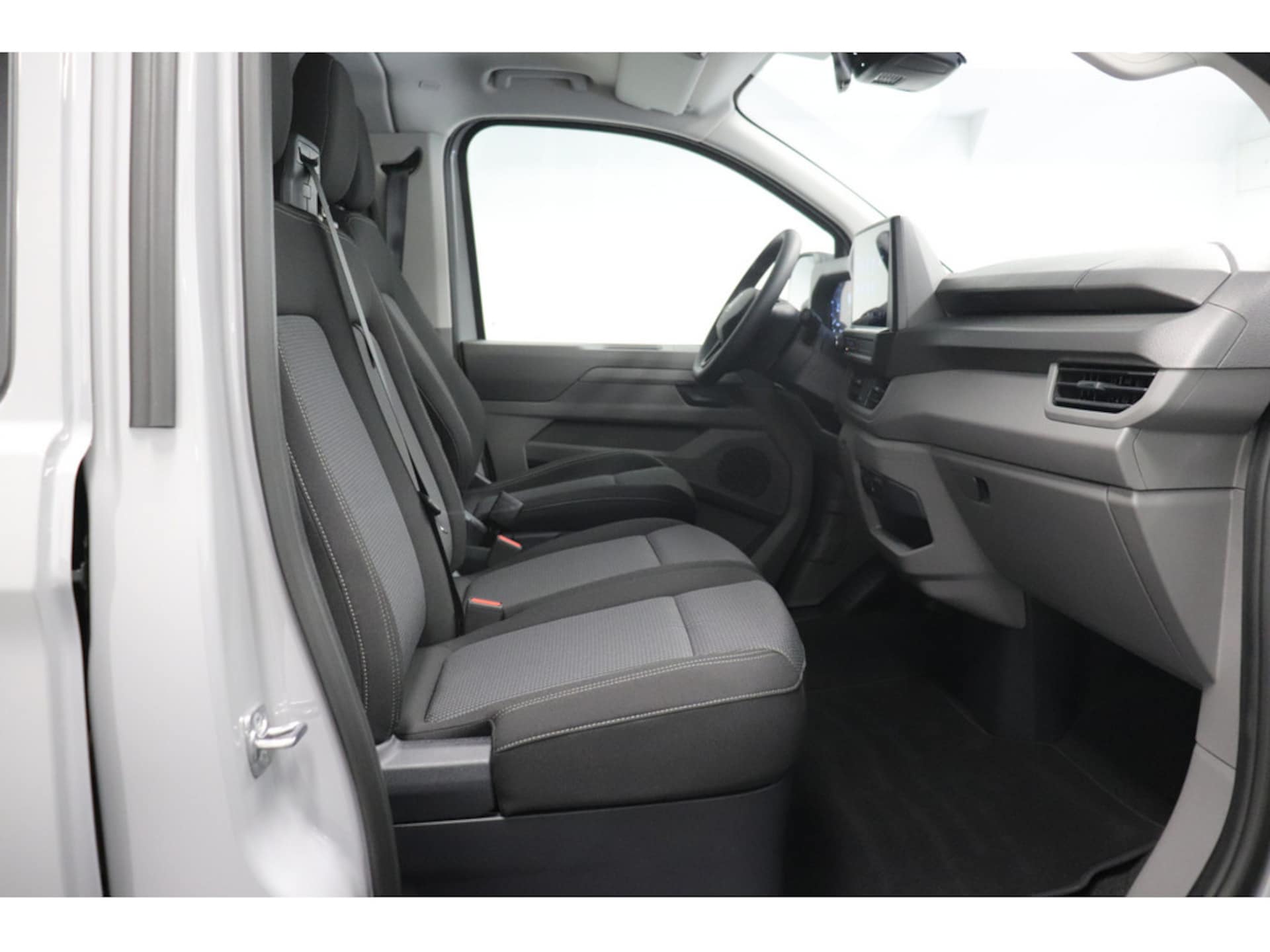 Volkswagen Transporter Kombi langer Radstand