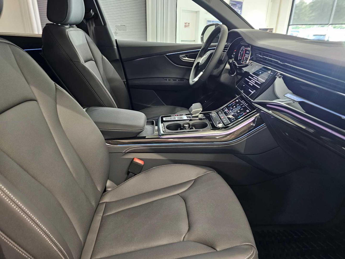 2025 Audi Q8 Premium Plus - Photo 12