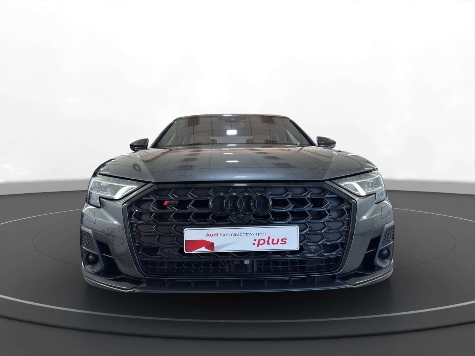 Audi S8
