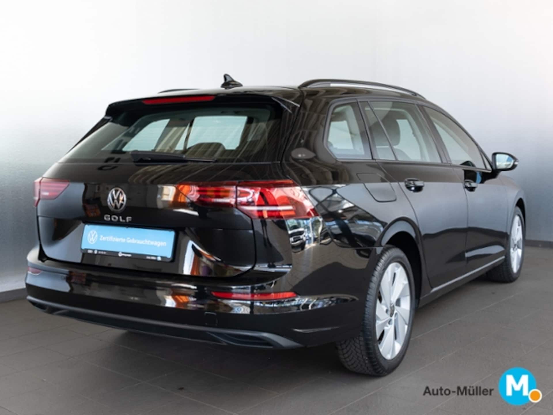 Volkswagen Golf Variant Life