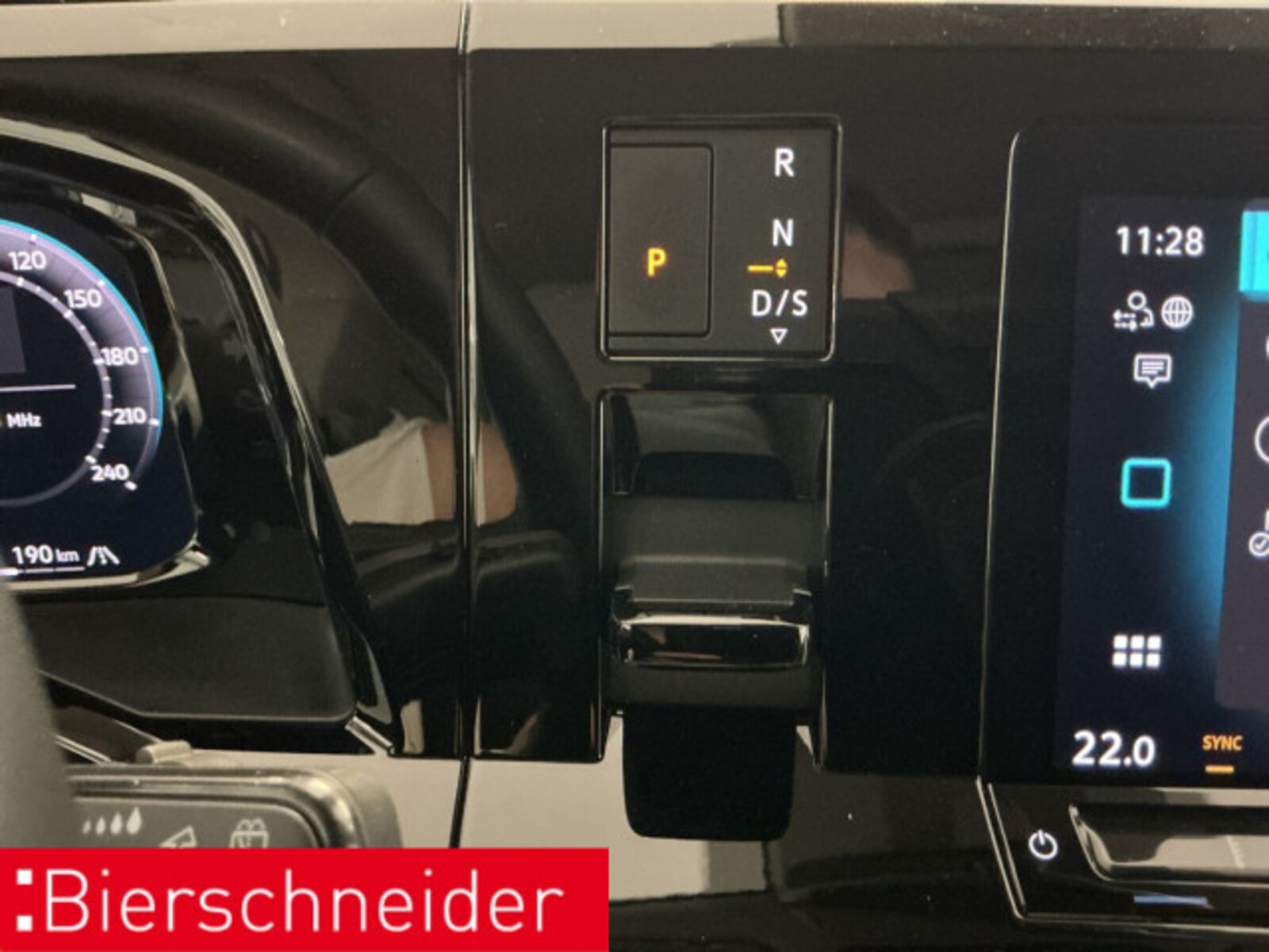 Volkswagen Multivan Langversion – Bild 15