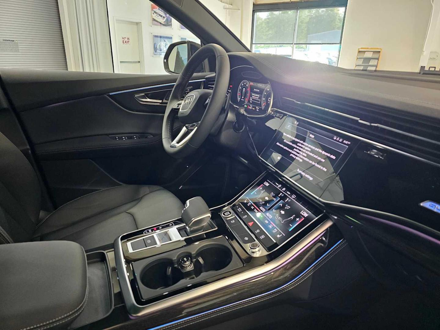 2025 Audi Q8 Premium Plus - Photo 13