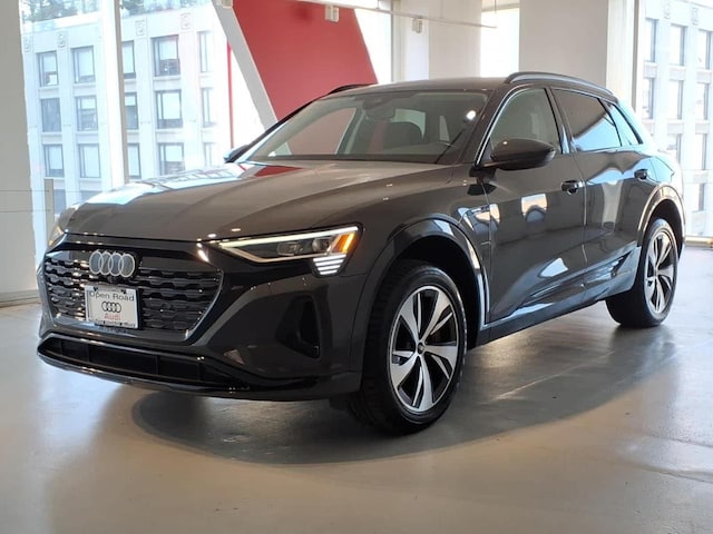 2024 Audi Q8 e-tron