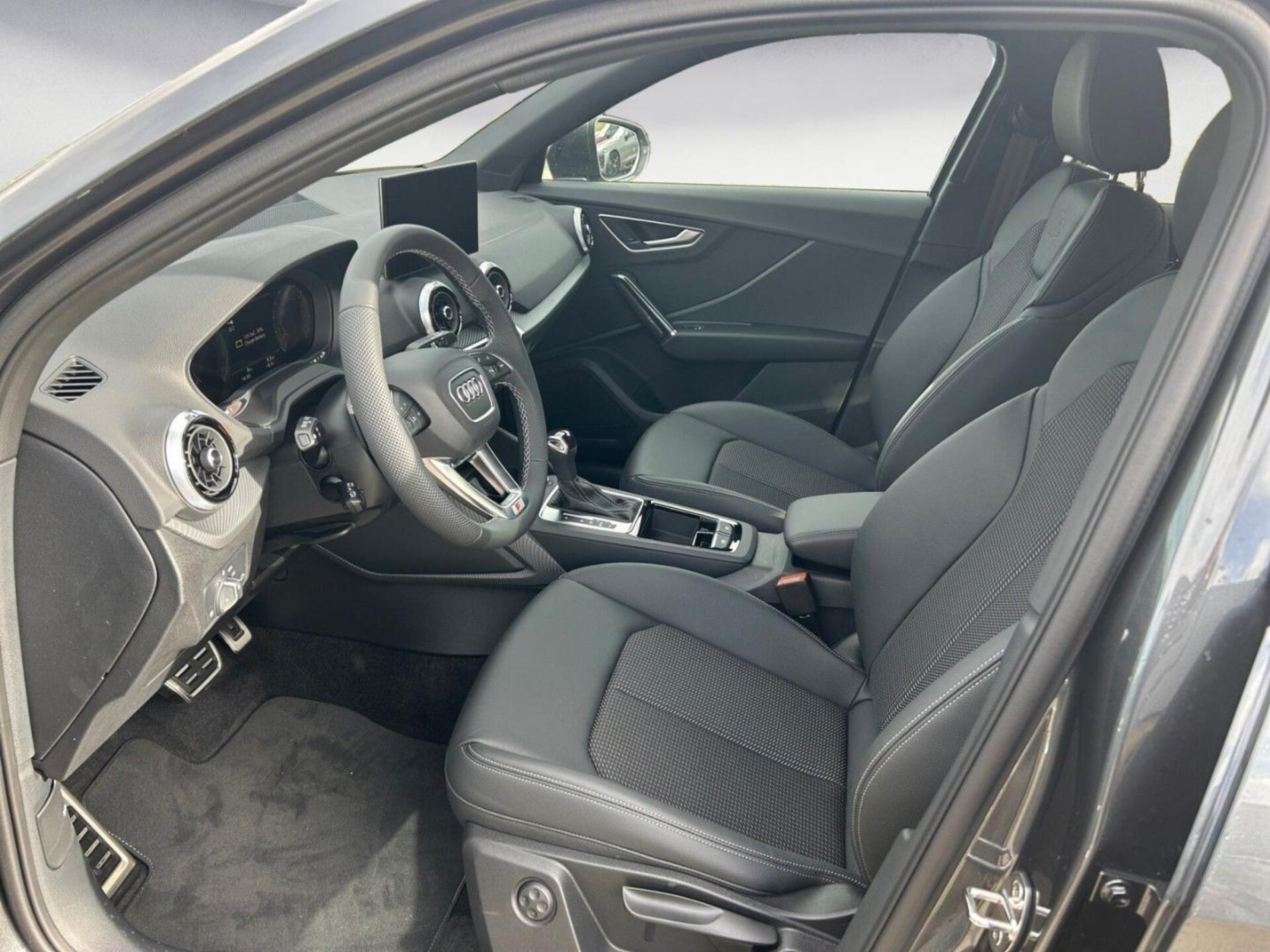 Audi Q2 S line