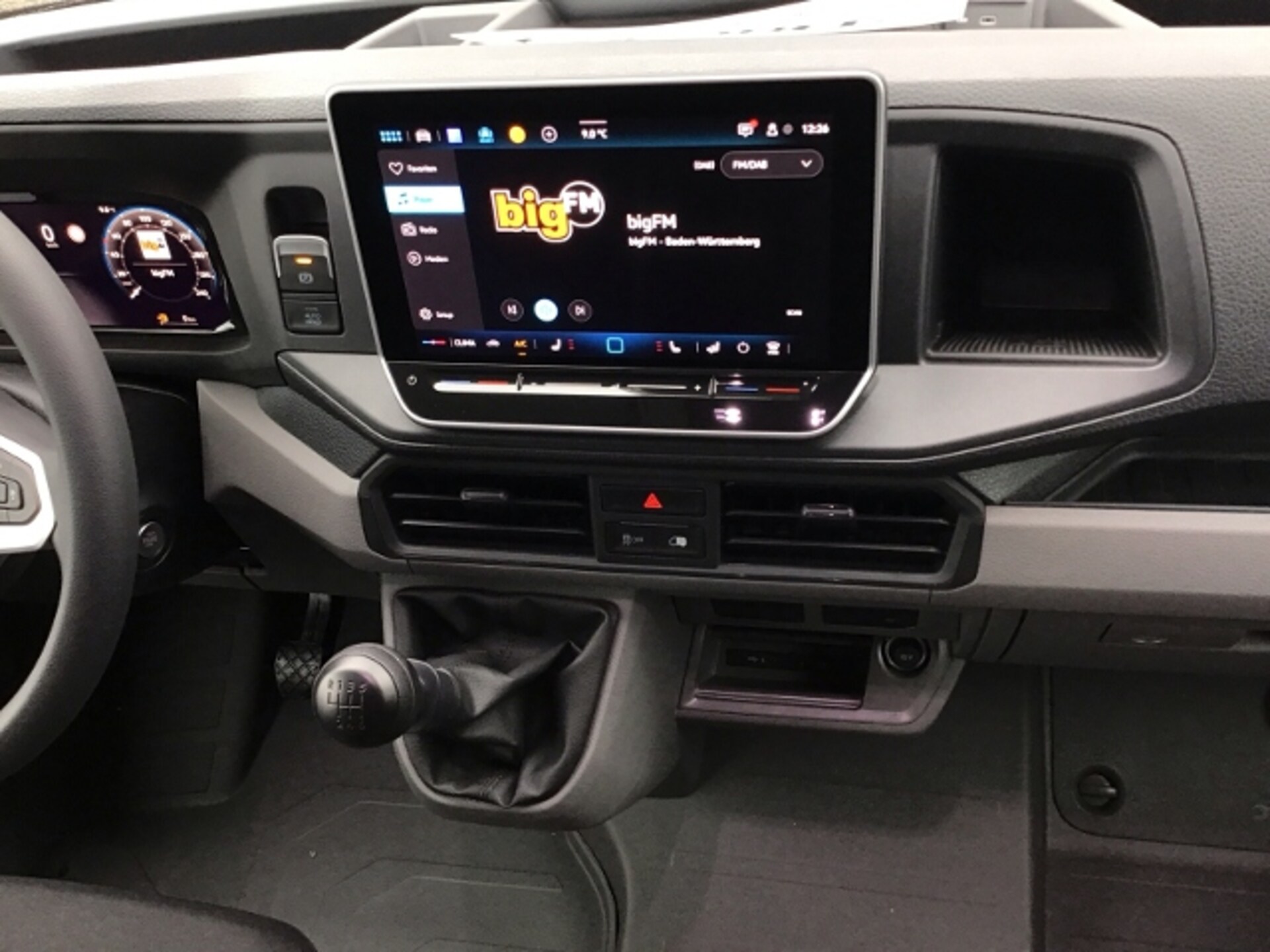 Volkswagen Crafter Kasten langer Radstand