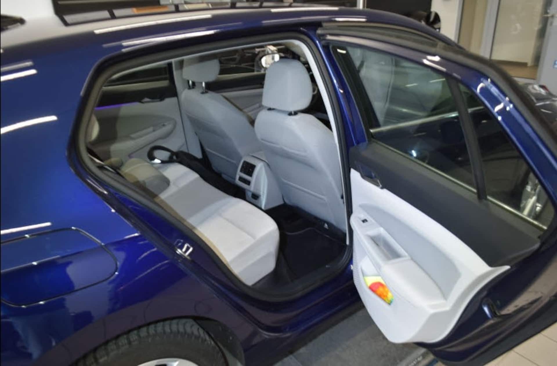 Volkswagen Golf Style