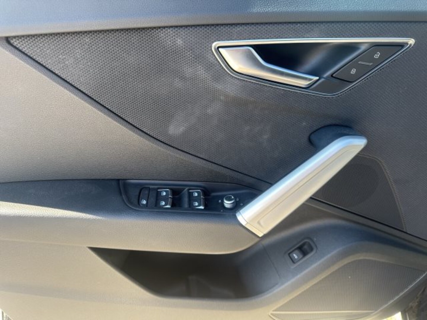 Bild über Audi Q2 advanced 40 TFSI quattro S tronic - für weitere Informationen kontaktieren Sie den Audi Partner