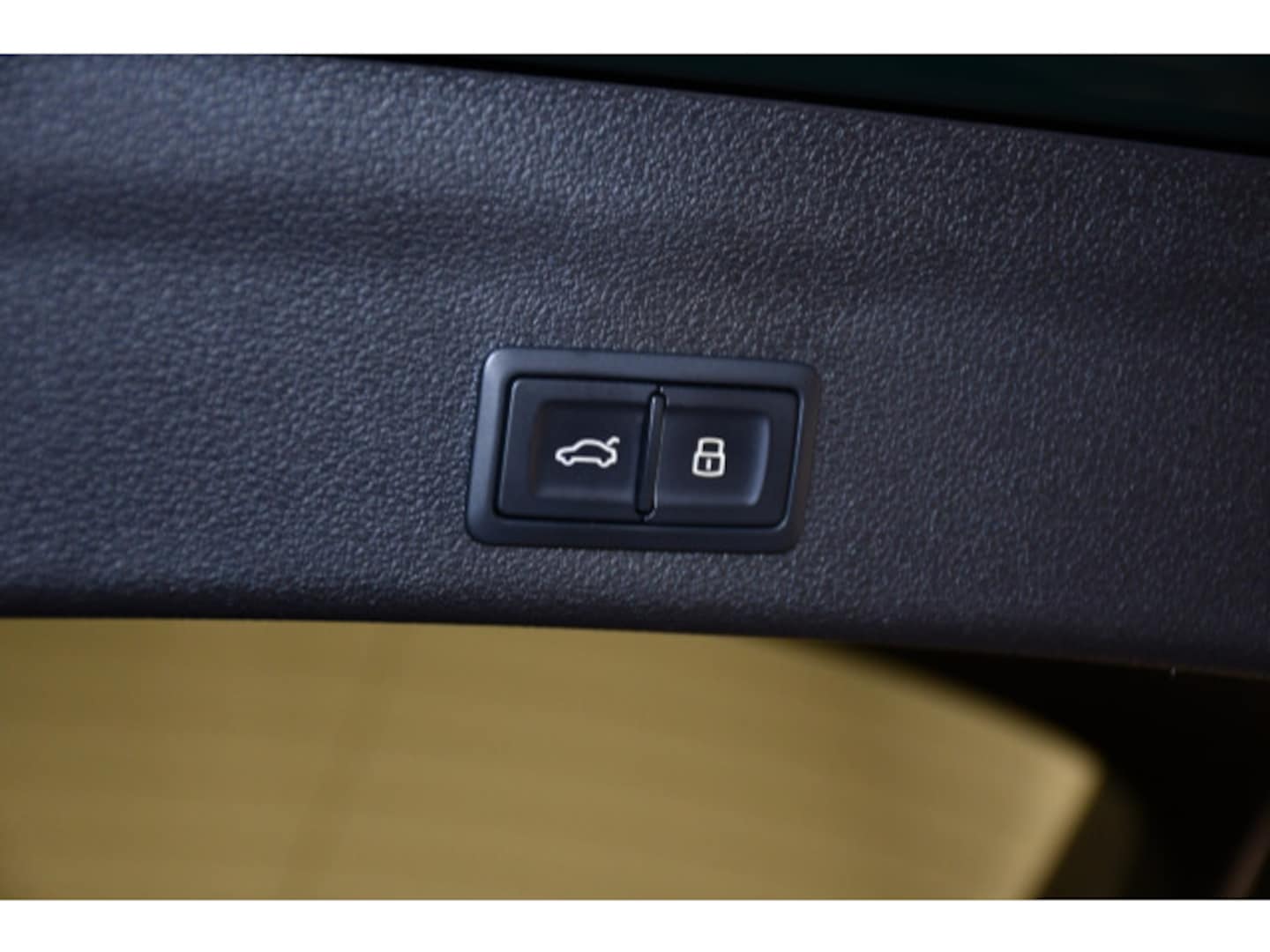 Bild über Audi S6 Avant TDI quattro tiptronic - für weitere Informationen kontaktieren Sie den Audi Partner