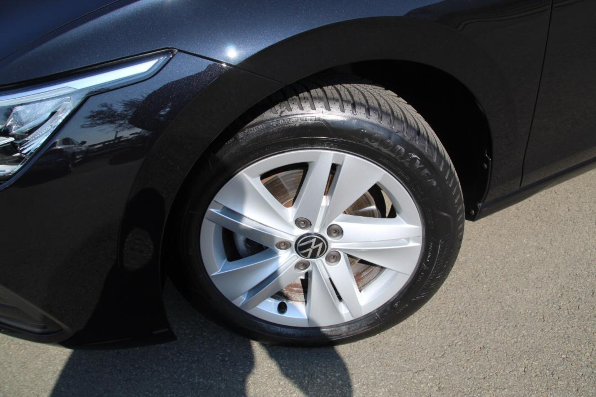 Volkswagen Golf Variant Life