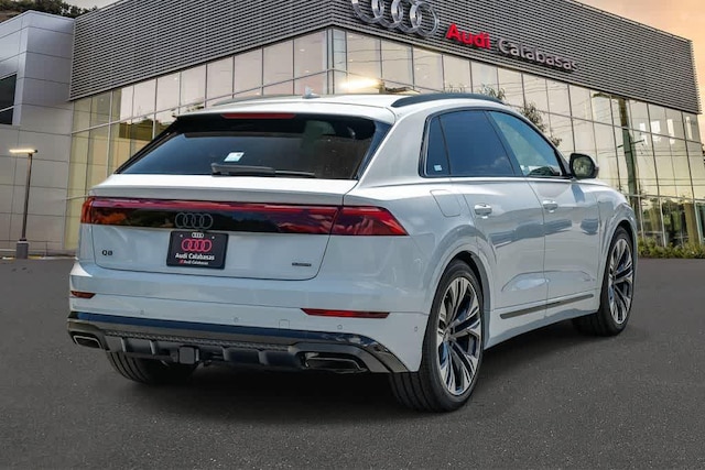 2026 Audi Q8