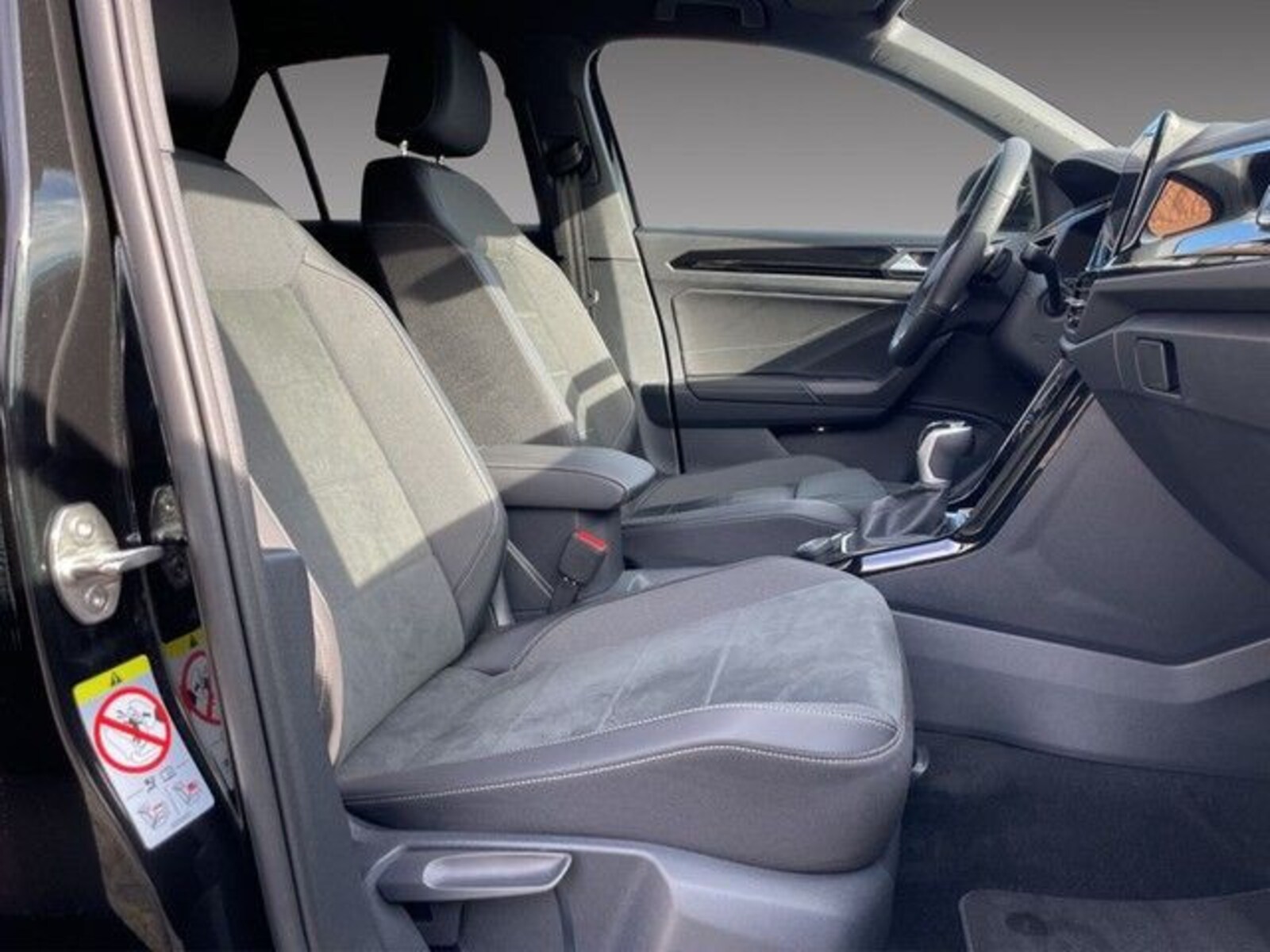 Volkswagen T-Roc – Bild 10