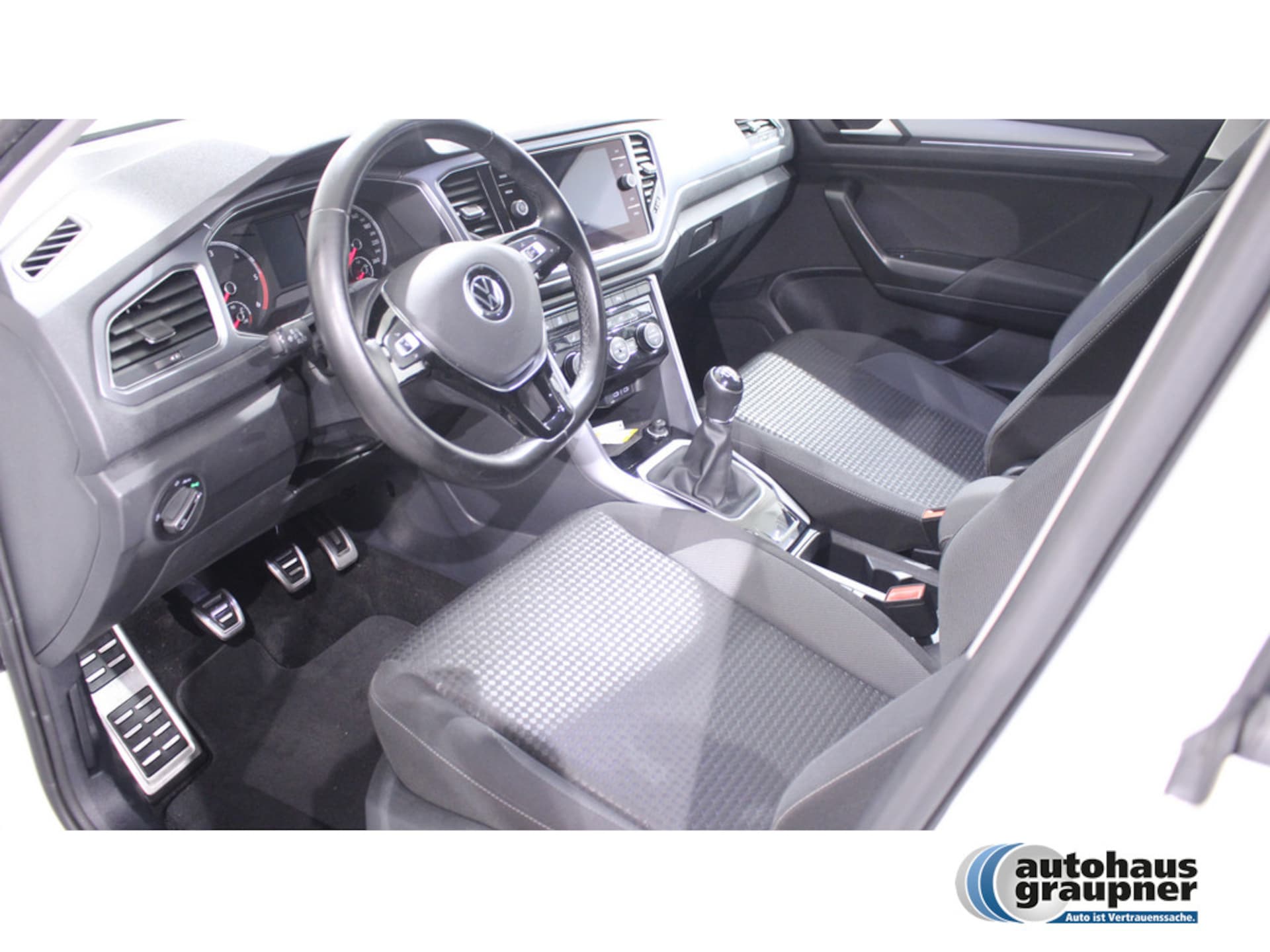 Volkswagen T-Roc Active
