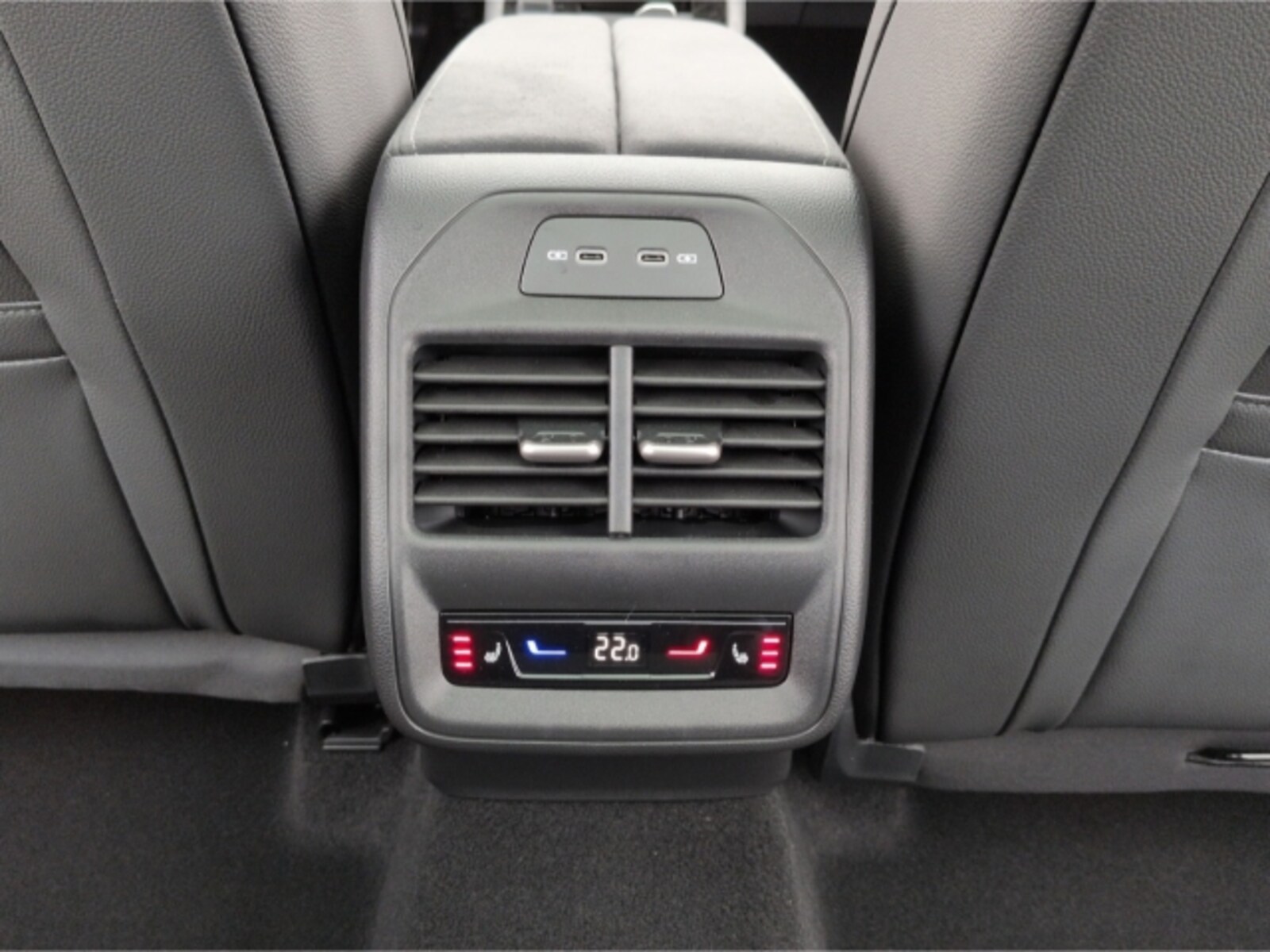 Škoda Superb Combi – Bild 11