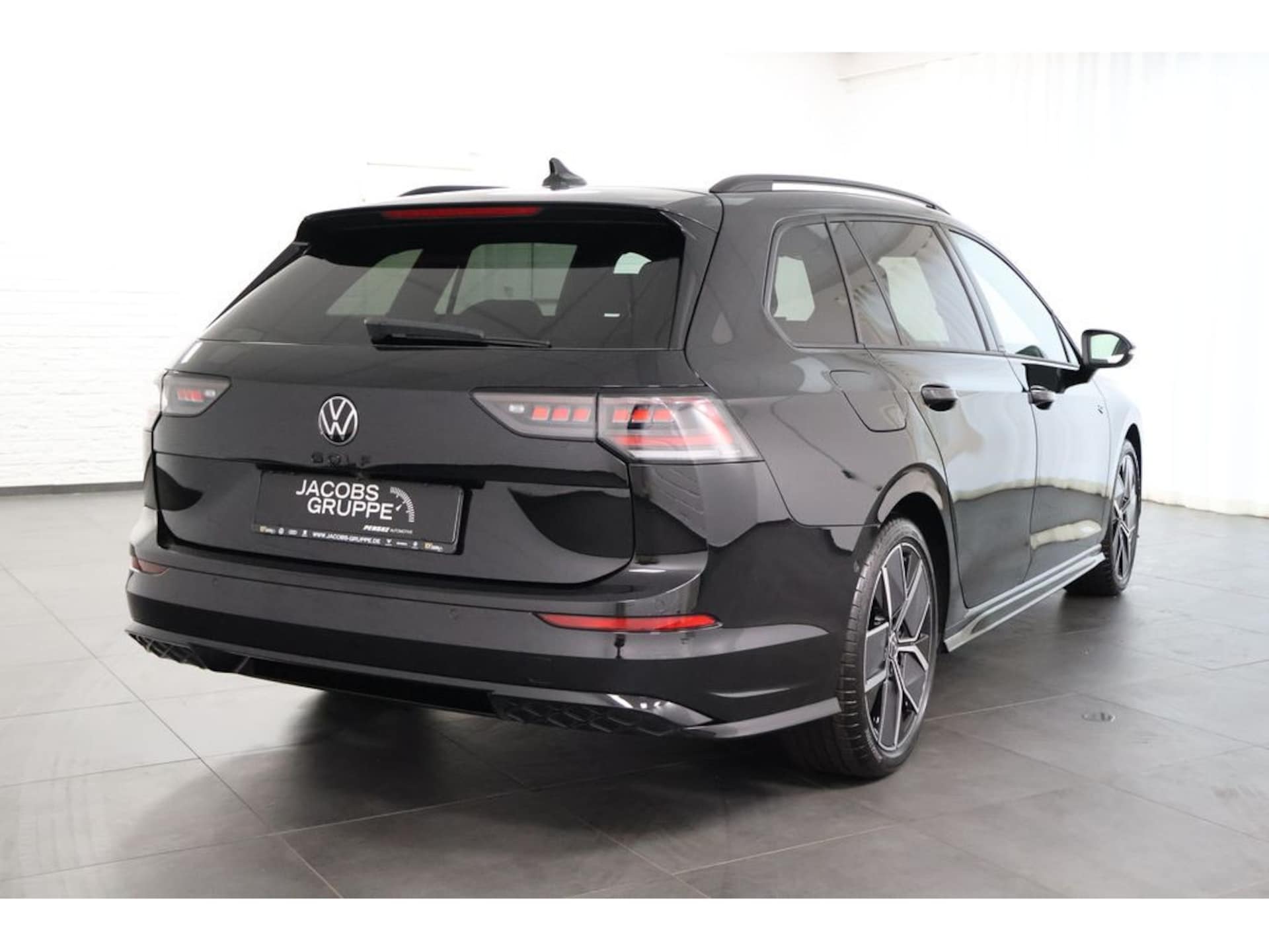 Volkswagen Golf Variant R-Line