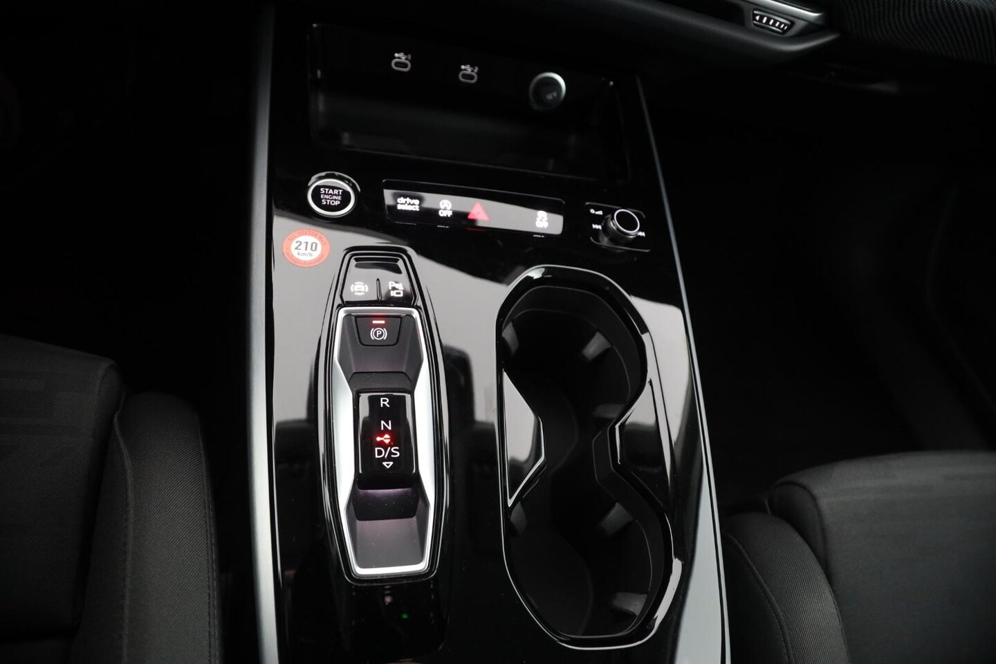 Bild über Audi A6 Avant TFSI 150 kW S tronic - für weitere Informationen kontaktieren Sie den Audi Partner
