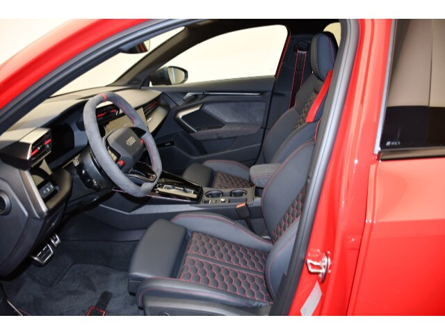Image about Audi RS 3 Limousine TFSI quattro S tronic