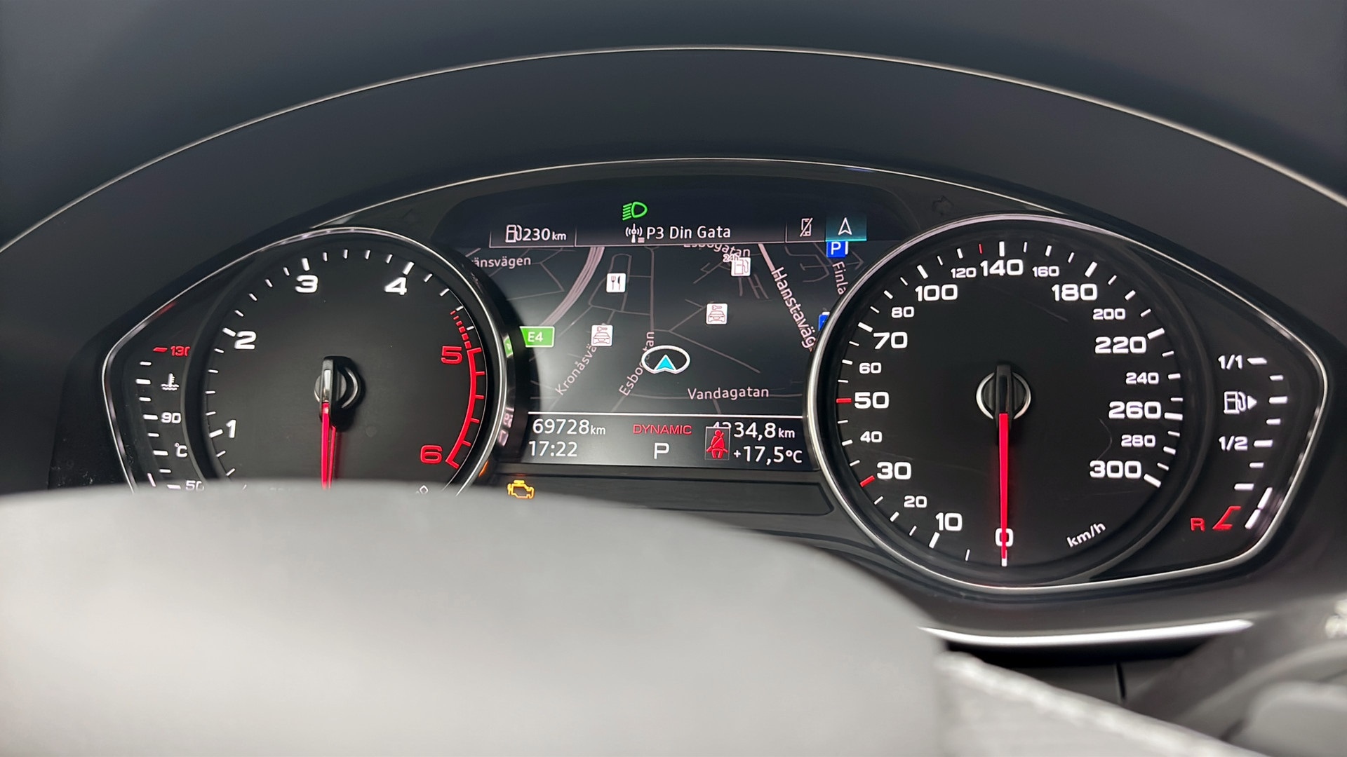 Image about Audi A4 Avant A4 Avant 40 TDI quattro S line 204 hk S tronic