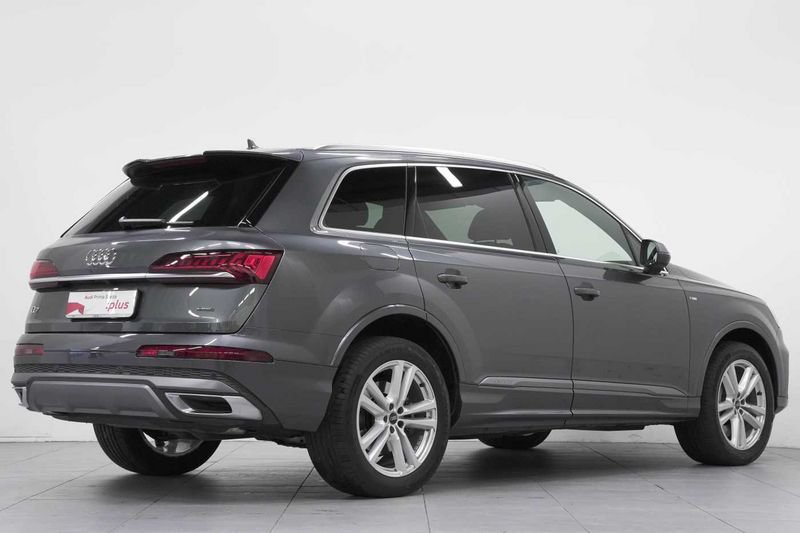 Image about Audi Q7 TFSI e Sport 55 TFSI e quattro 280 kW (381 PS) tiptronic