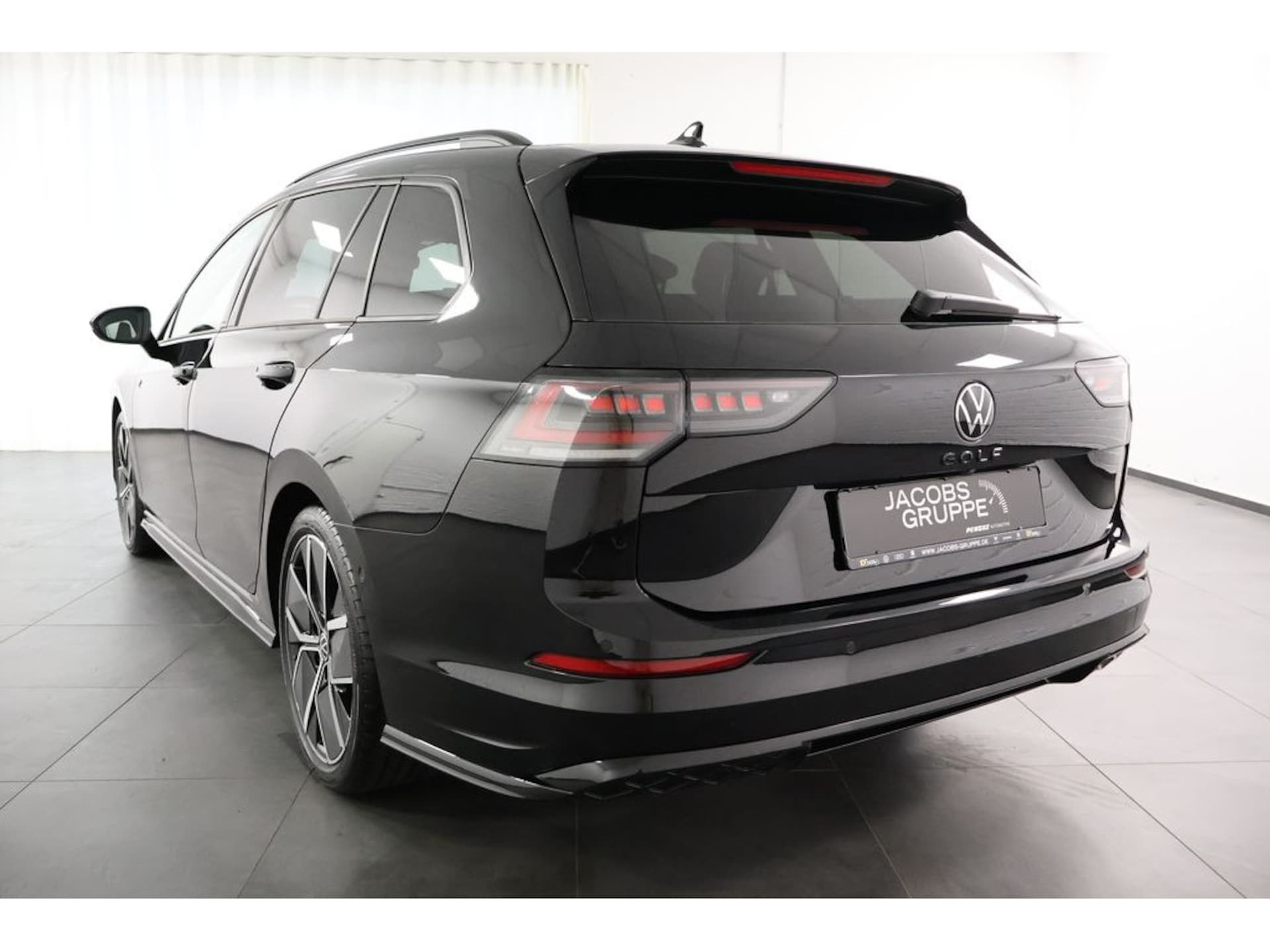Volkswagen Golf Variant R-Line