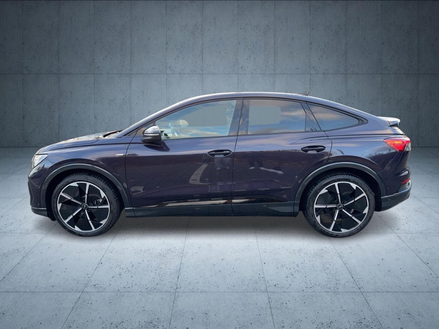 Bild über Audi Q4 Sportback e-tron 40 e-tron - für weitere Informationen kontaktieren Sie den Audi Partner