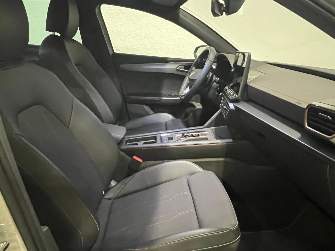 CUPRA Leon León 1.5 TSI e-Hybrid DSG 150 kW (204 CV) — photo 5