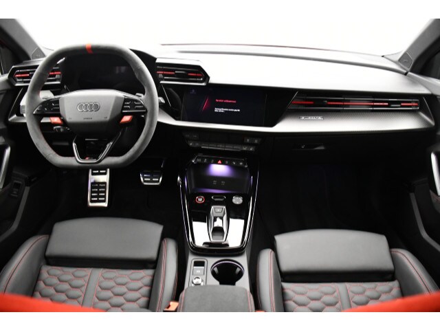 Image about Audi RS 3 Limousine TFSI quattro S tronic