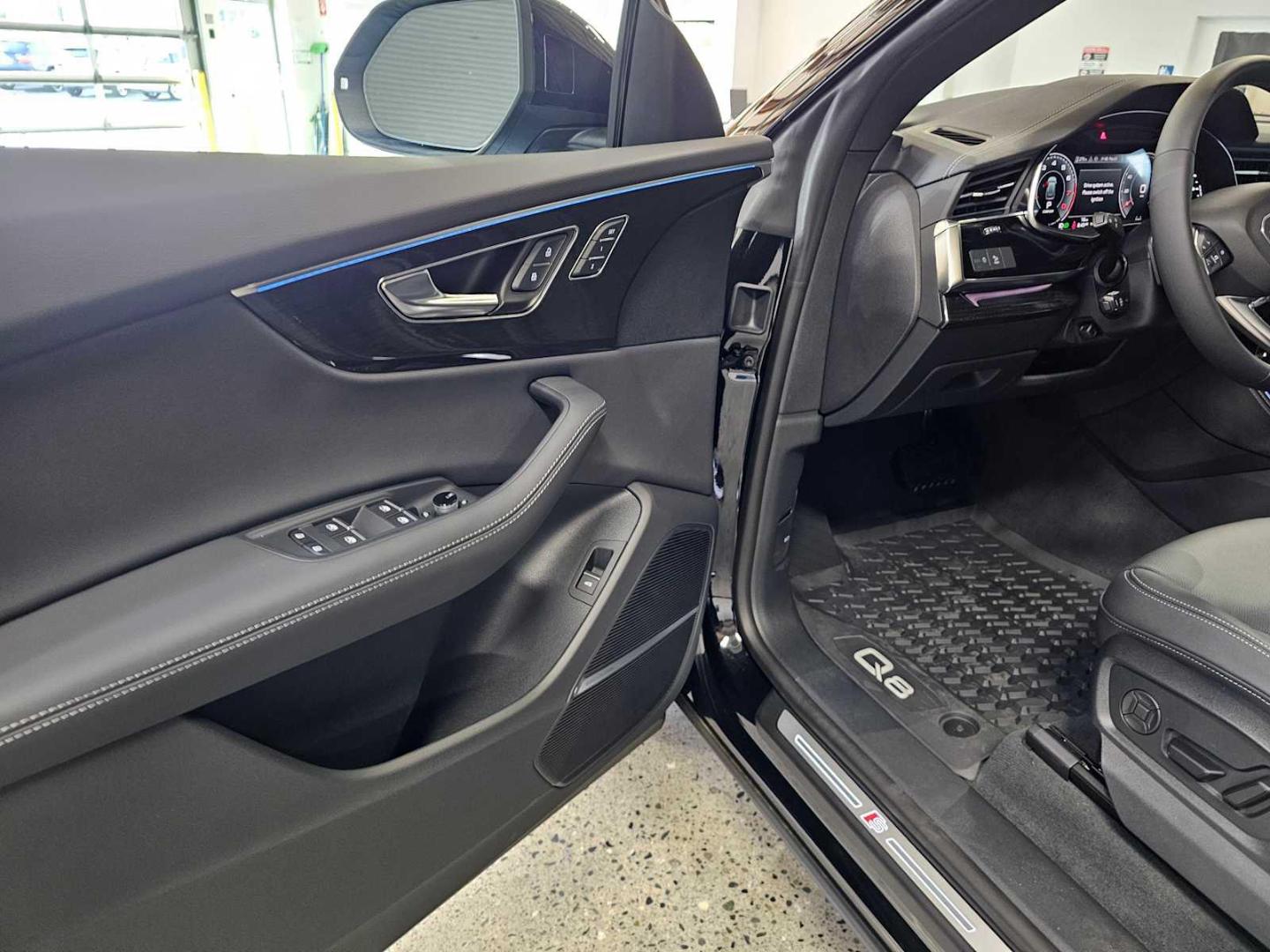 2025 Audi Q8 Premium Plus - Photo 19