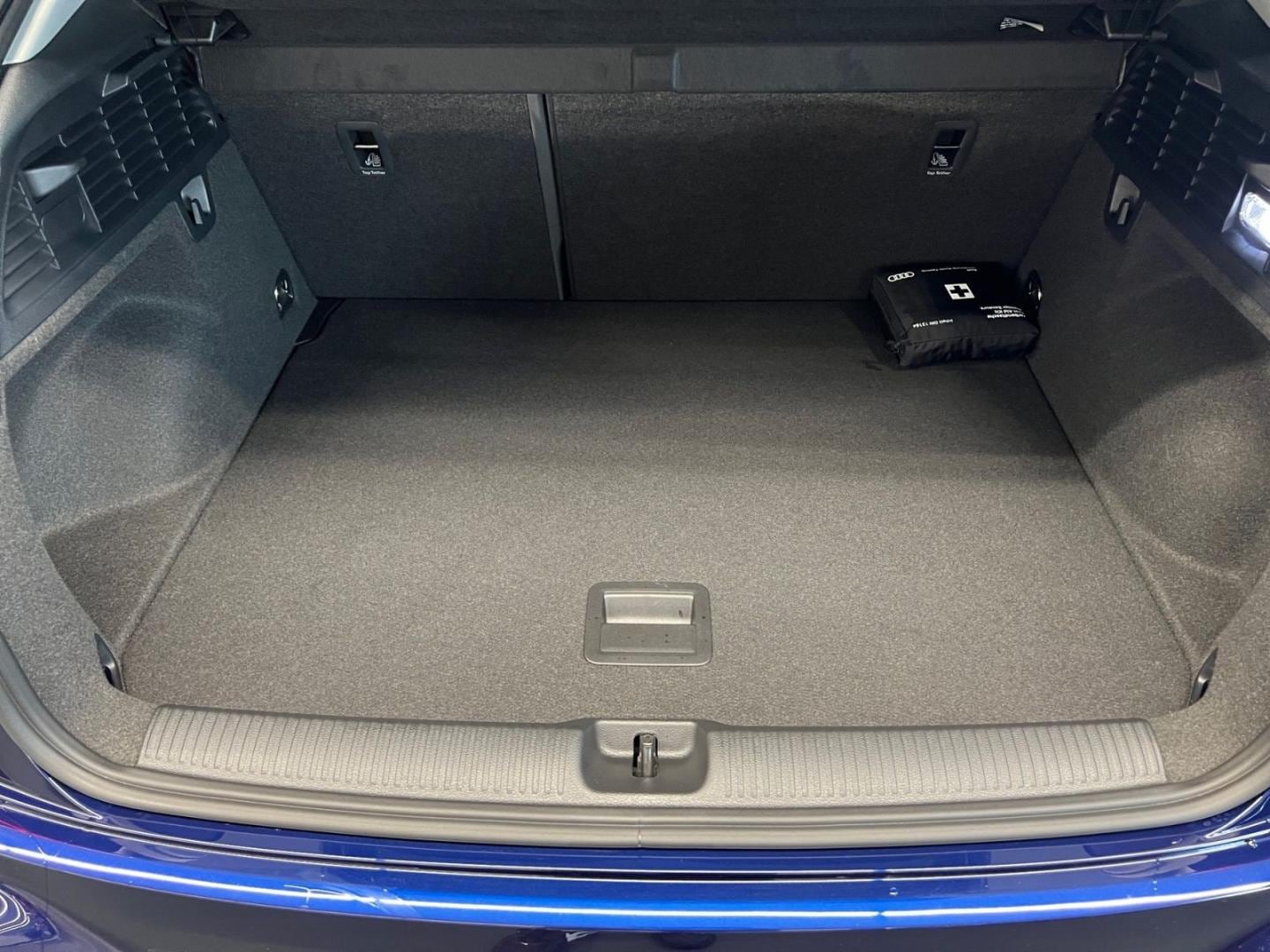Bild über Audi Q2 S line 35 TFSI S tronic - für weitere Informationen kontaktieren Sie den Audi Partner
