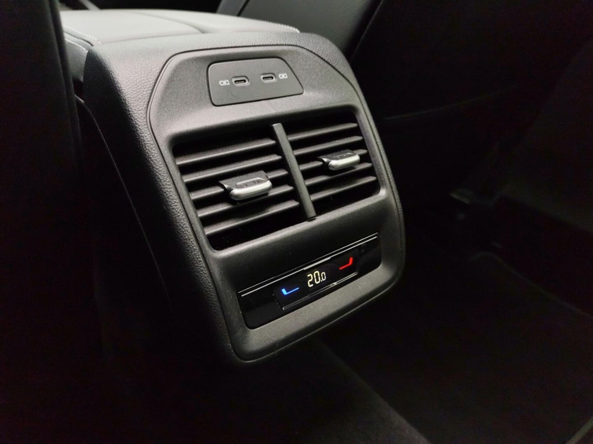 Volkswagen Passat Elegance