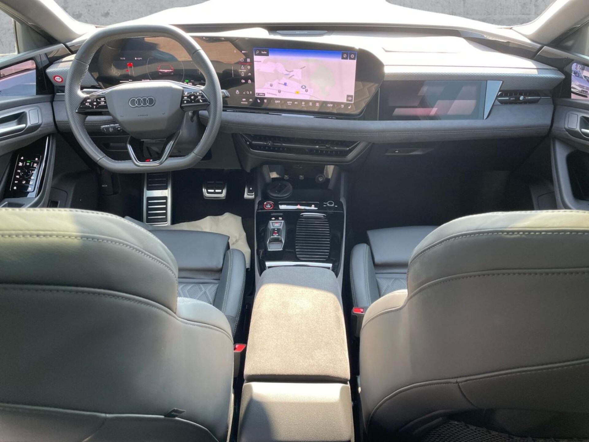 Audi A6 Avant e-tron edition one