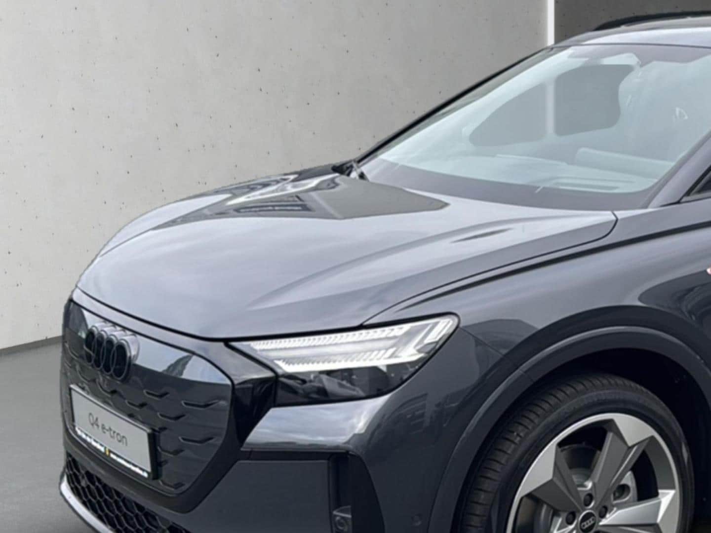 Bild über Audi Q4 SUV e-tron e-tron quattro 220 kW - für weitere Informationen kontaktieren Sie den Audi Partner