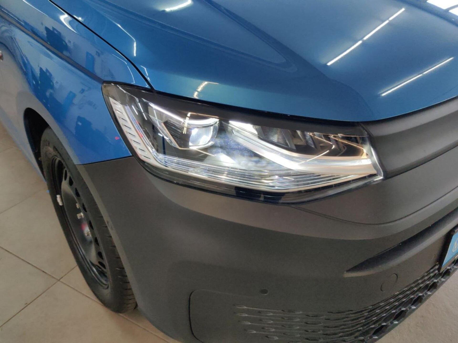 Volkswagen Caddy Basis-Modell